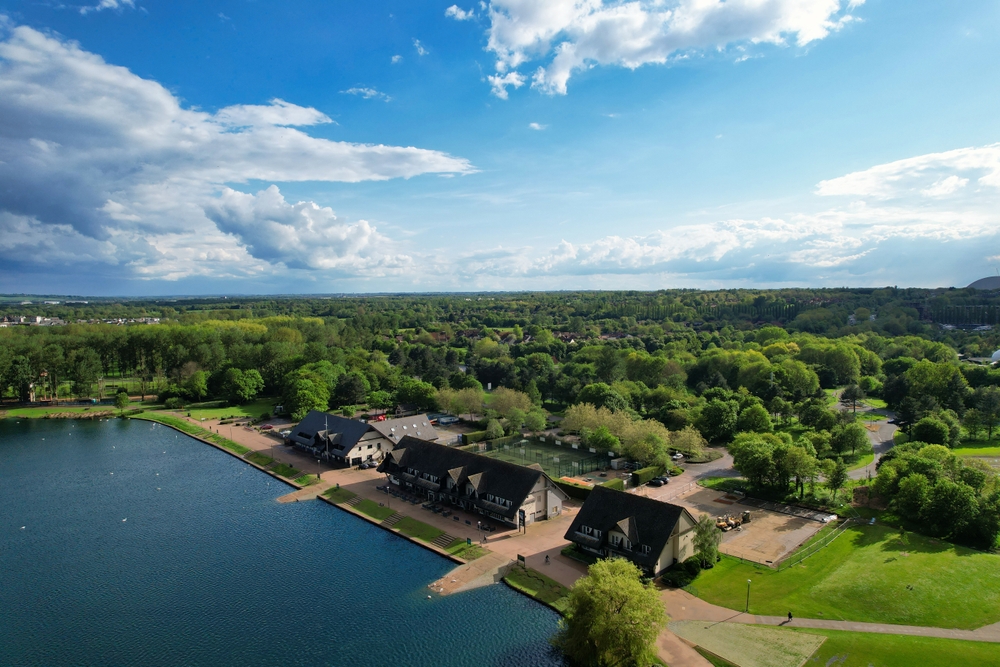 Best,Aerial,View,Of,Willen,Lake,And,Park,During,Sunset
